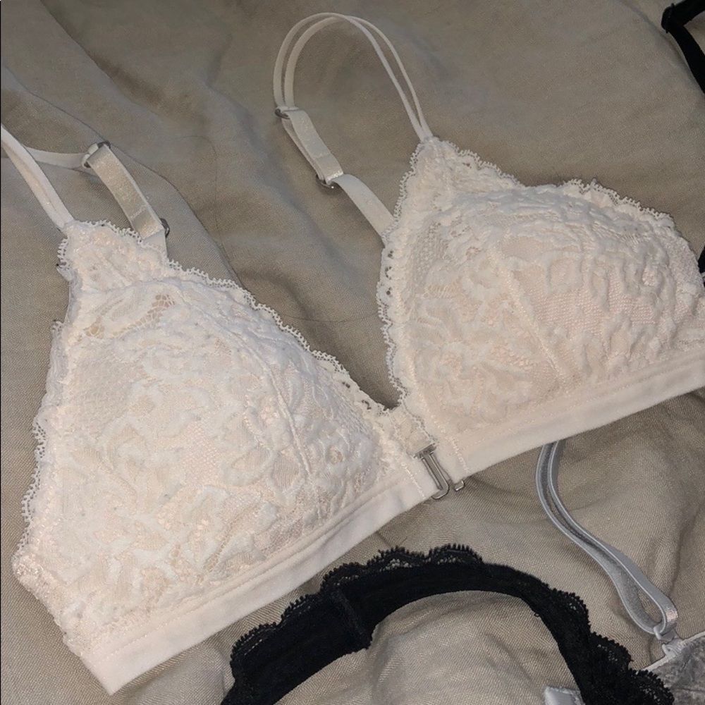 ABERCROMBIE & FITCH LACE WHITE BRALETTE XS